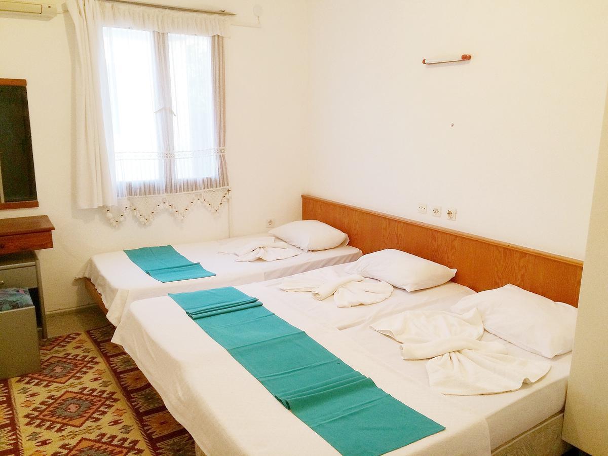 Parmis Rooms Çeşme Exterior foto