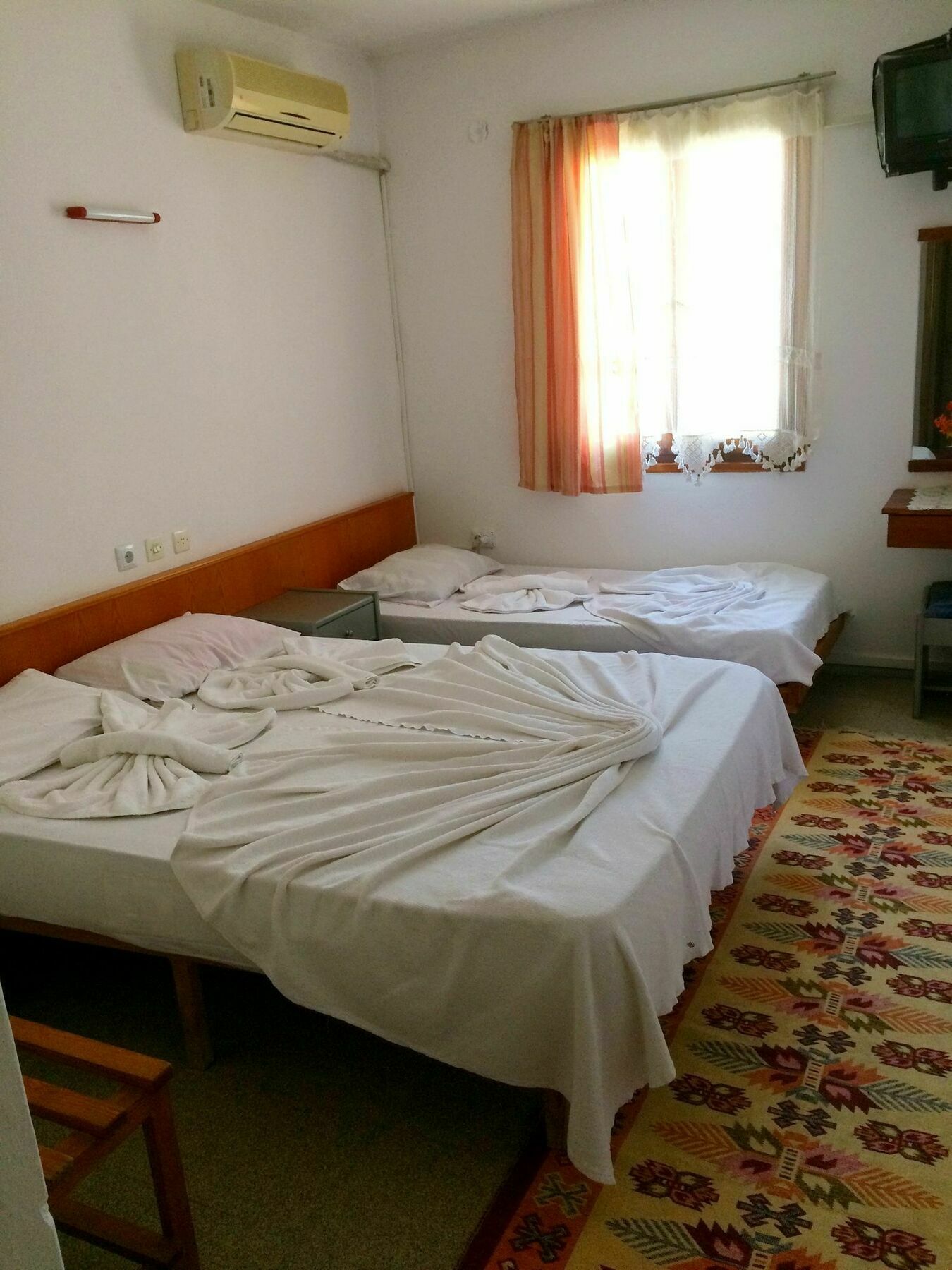 Parmis Rooms Çeşme Exterior foto